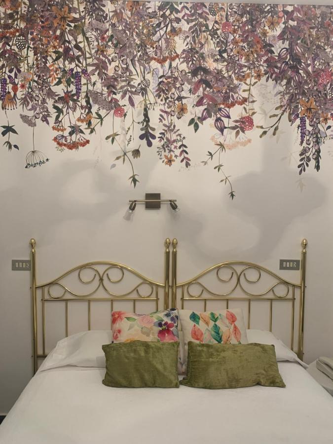 Hostal Pirineos Барбастро Экстерьер фото