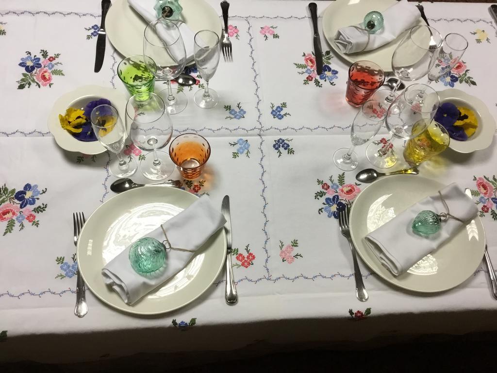 Hostal Pirineos Барбастро Экстерьер фото