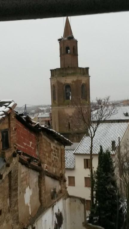 Hostal Pirineos Барбастро Экстерьер фото